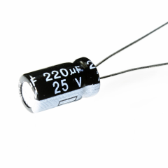 ELKO 220µF  / 25V - 6x12 mm Elektrolyt Kondensator radial