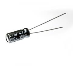 ELKO 4,7µF (4,7uF) / 100V - 5x11 mm Elektrolyt Kondensator radial